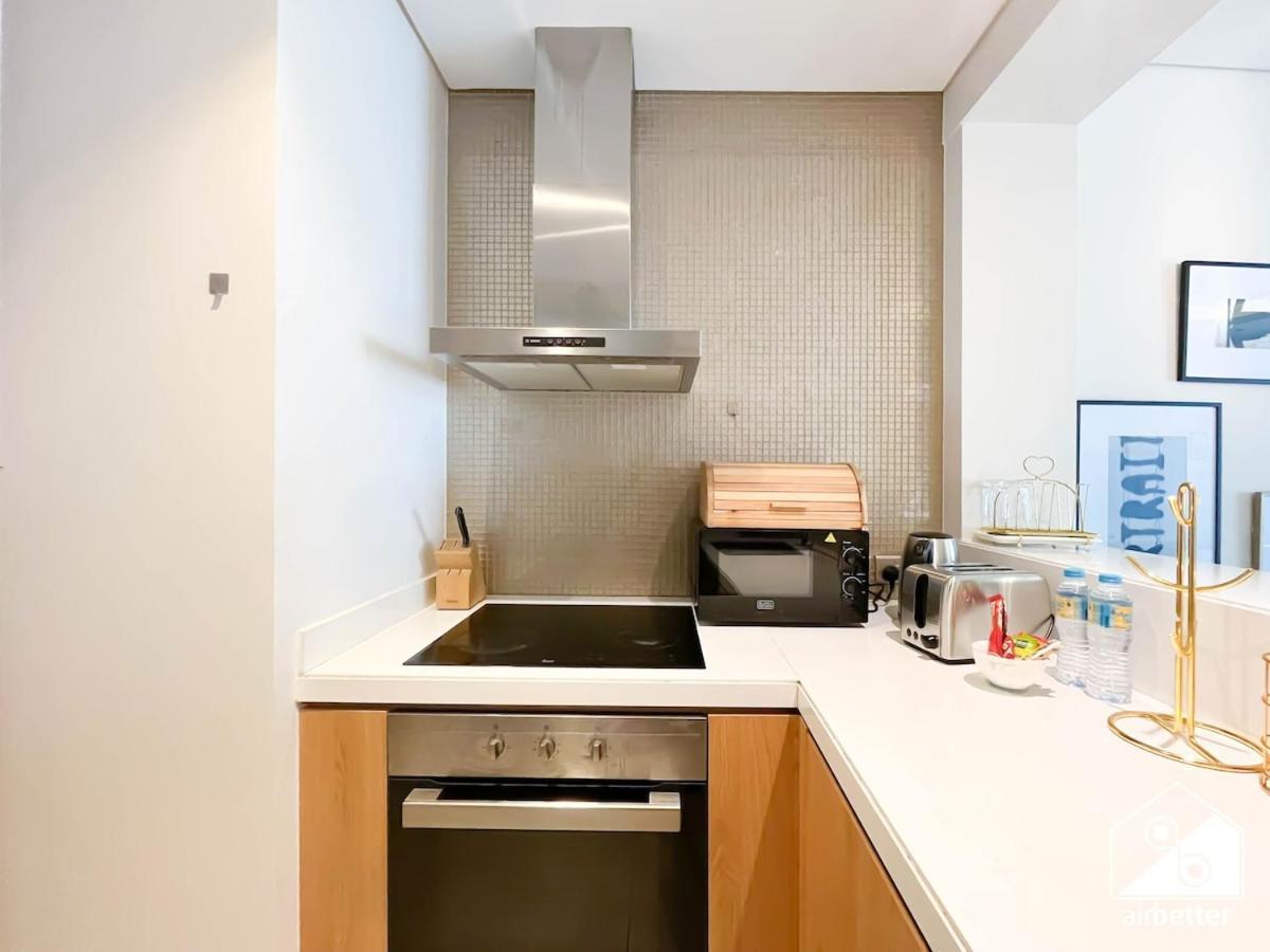 Luxury 1-bedroom With Views ,business Bay Dubai